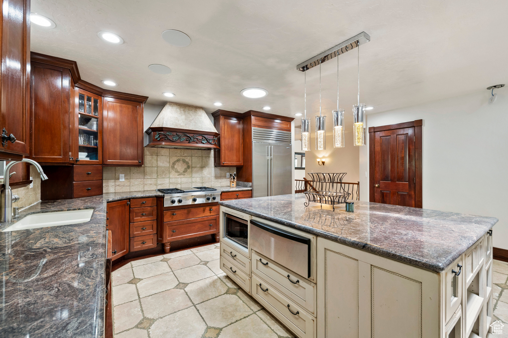 SUNWOOD RANCH - Residential