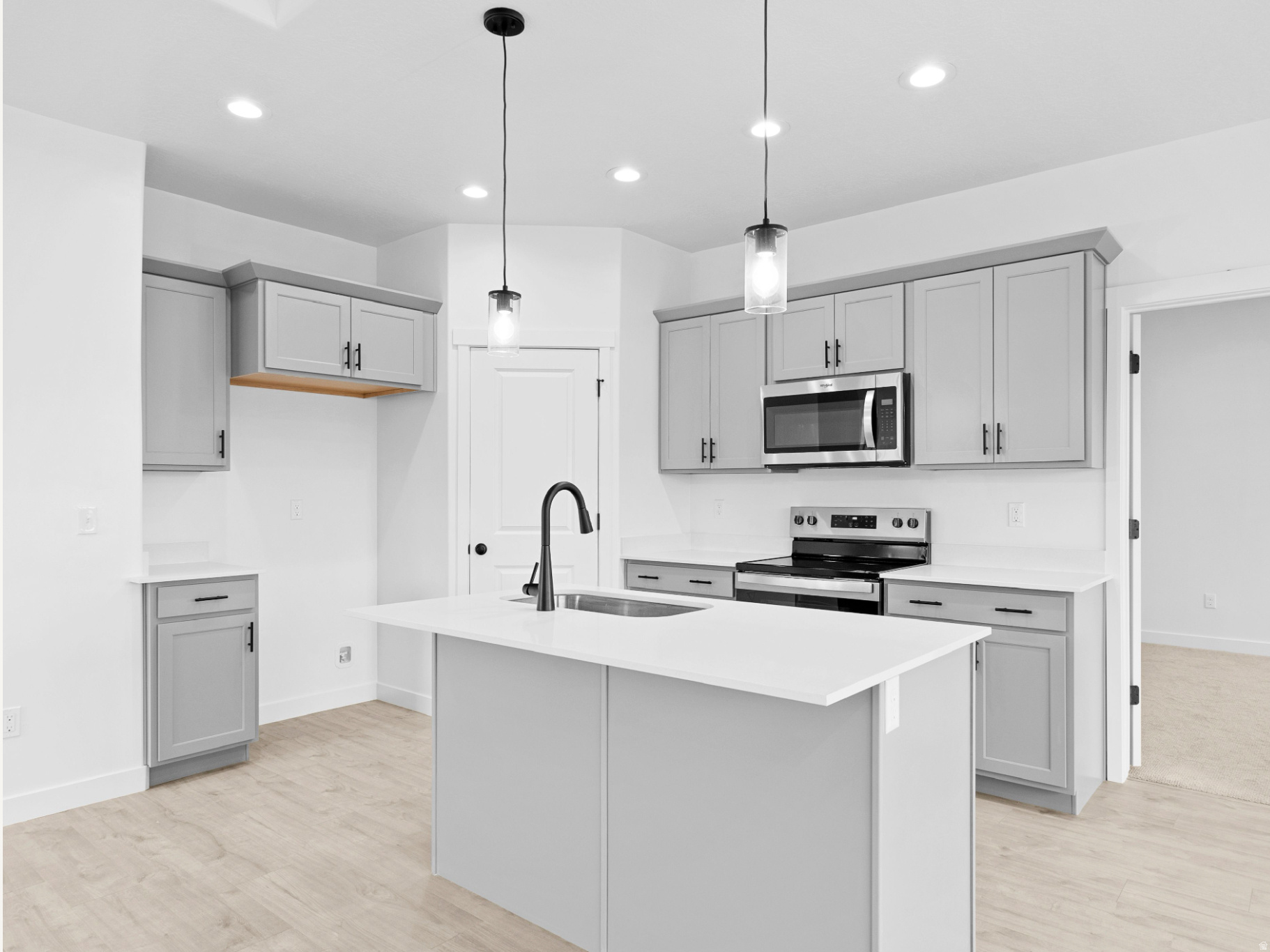 MOONLIGHT VILLAGE - Residential