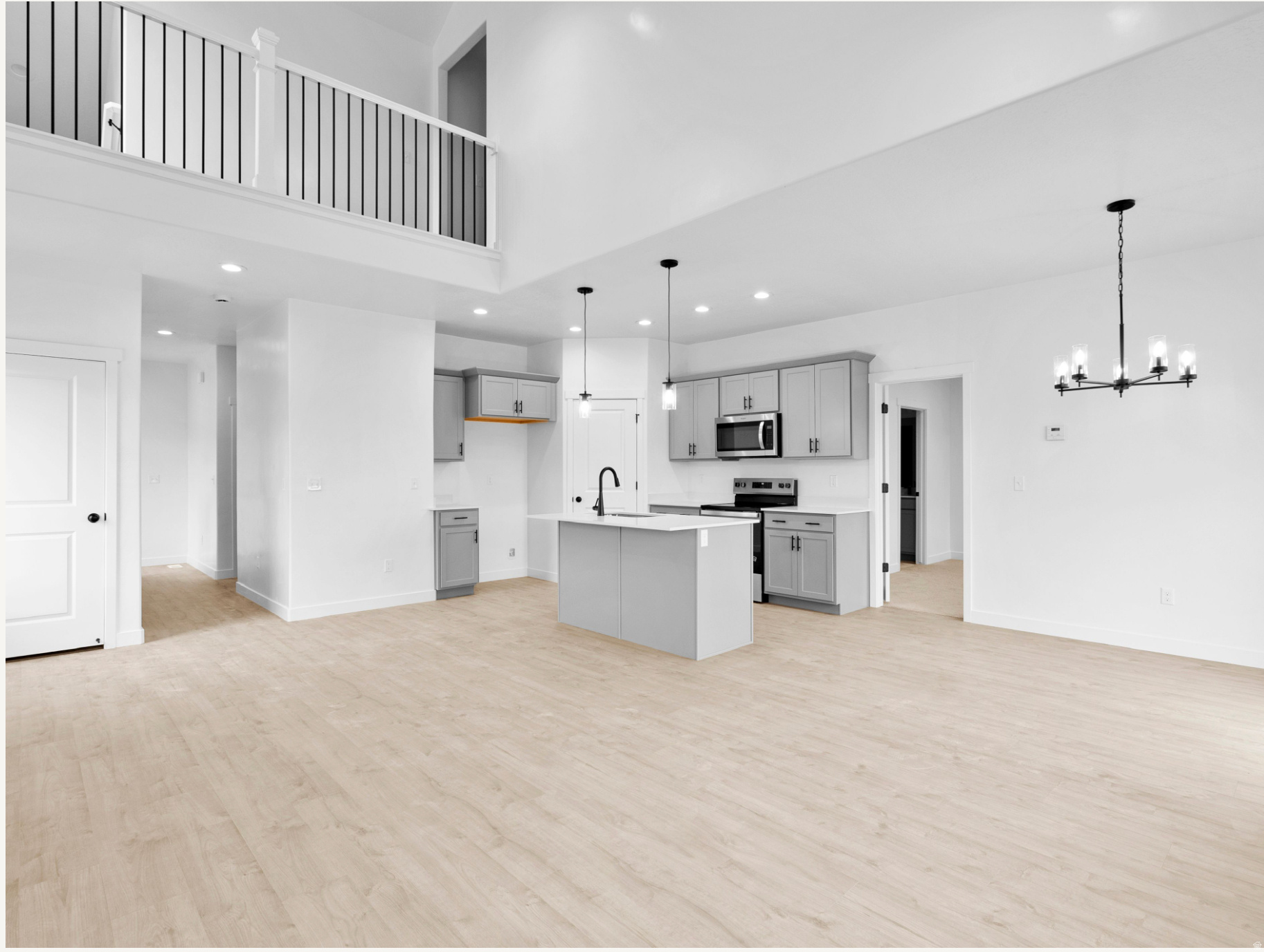 MOONLIGHT VILLAGE - Residential