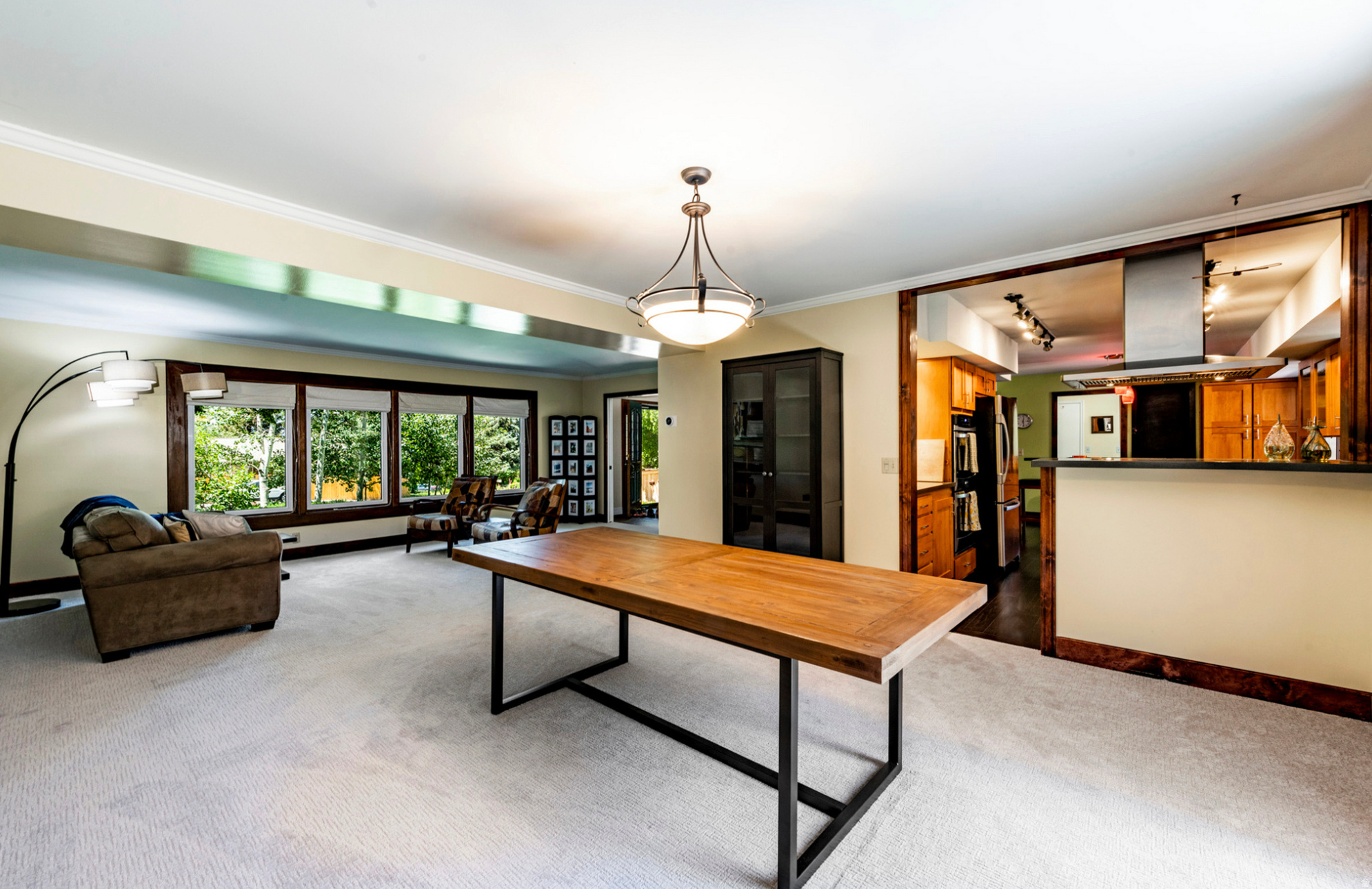 TOP OF THE WORLD - Residential