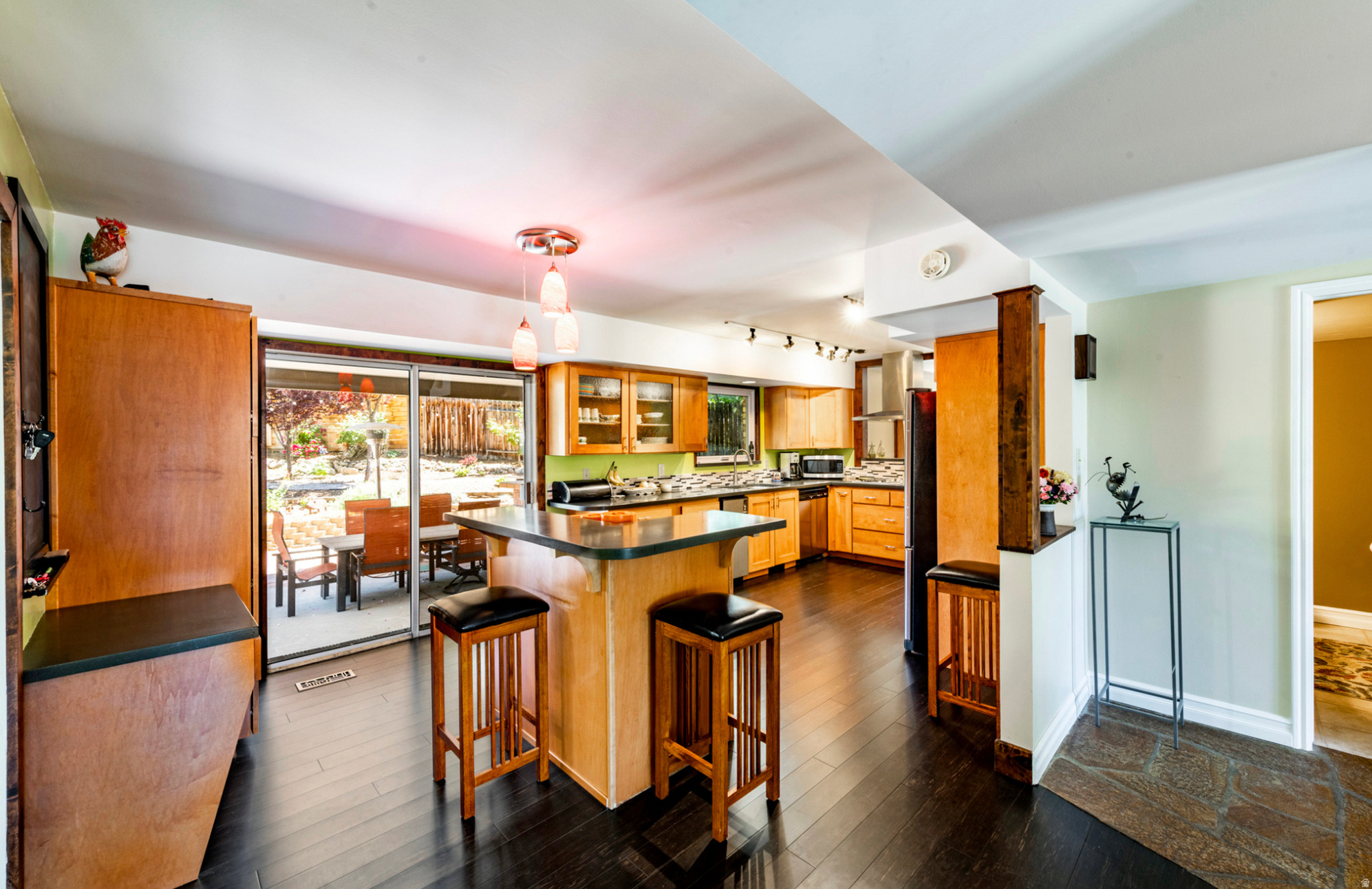 TOP OF THE WORLD - Residential