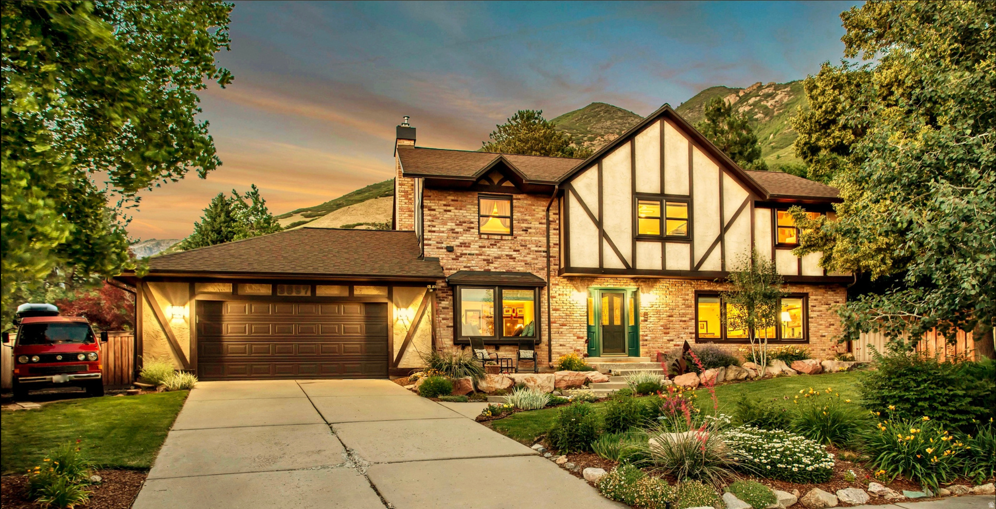 TOP OF THE WORLD - Residential