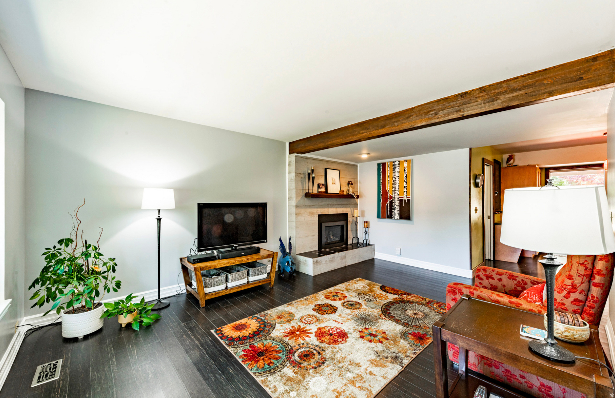 TOP OF THE WORLD - Residential