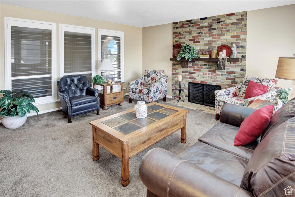 North Ogden, Utah 84414, United States, 4 Bedrooms Bedrooms, ,2 BathroomsBathrooms,Residential,Pending,44217