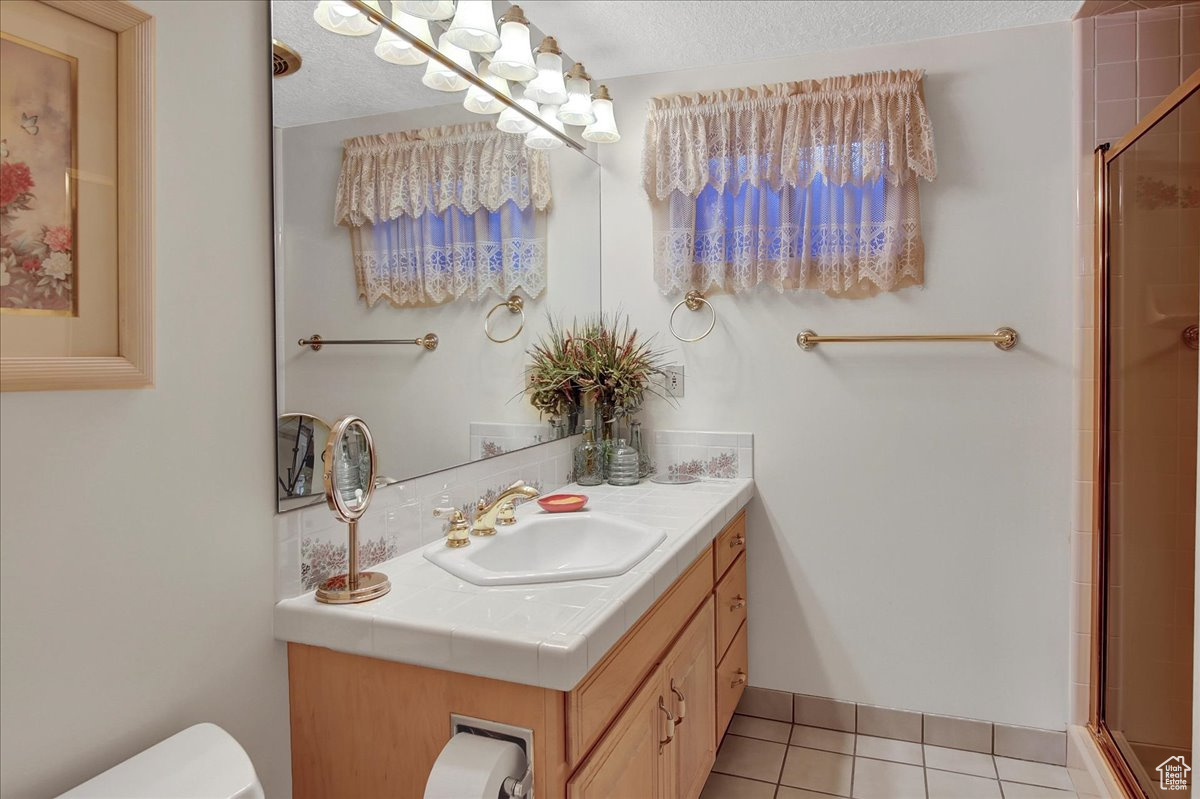 North Ogden, Utah 84414, United States, 4 Bedrooms Bedrooms, ,2 BathroomsBathrooms,Residential,Pending,44217