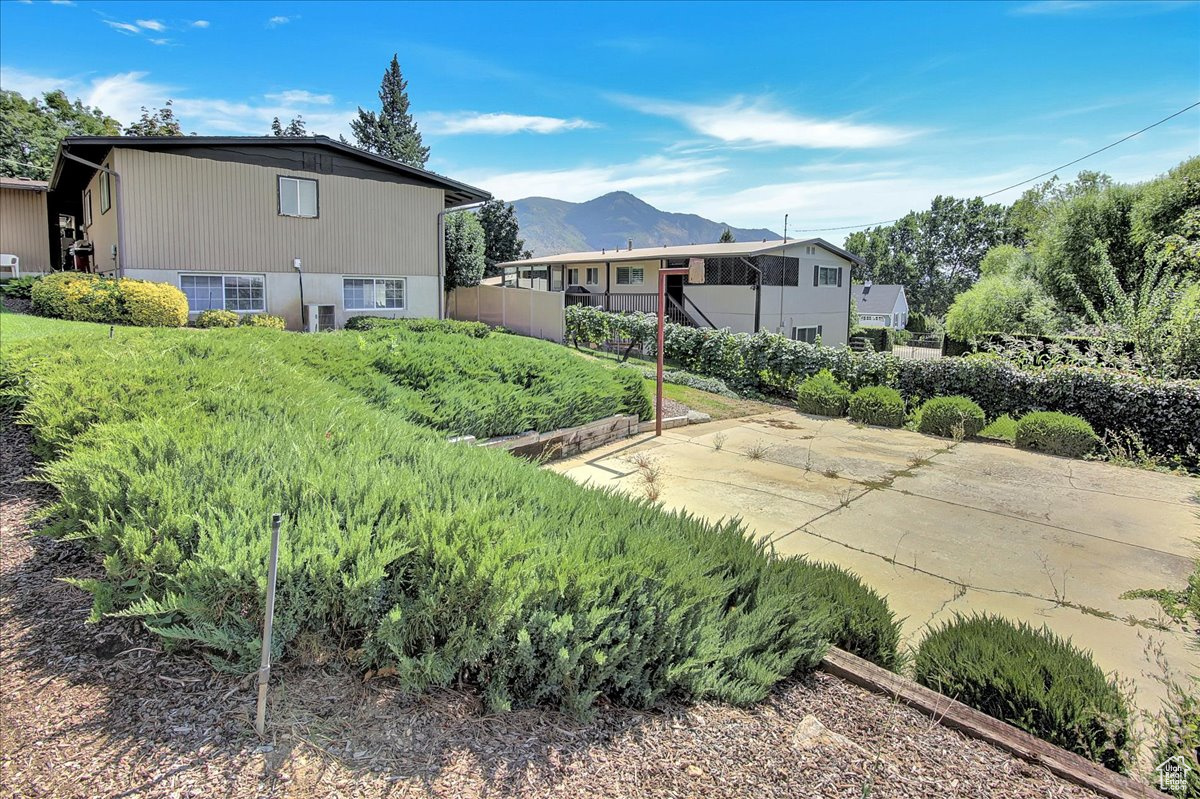 North Ogden, Utah 84414, United States, 4 Bedrooms Bedrooms, ,2 BathroomsBathrooms,Residential,Pending,44217