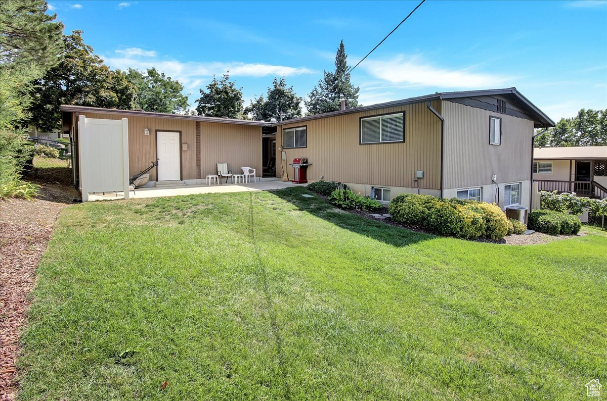 North Ogden, Utah 84414, United States, 4 Bedrooms Bedrooms, ,2 BathroomsBathrooms,Residential,Pending,44217