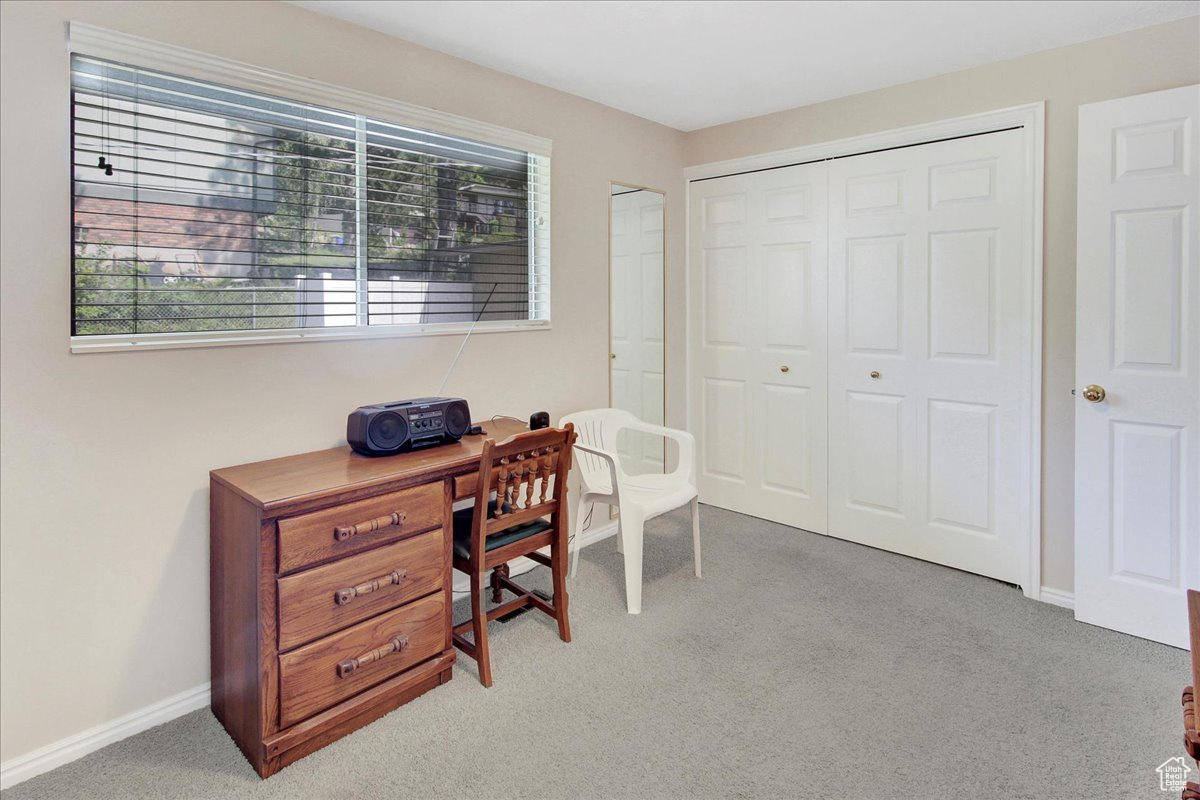 North Ogden, Utah 84414, United States, 4 Bedrooms Bedrooms, ,2 BathroomsBathrooms,Residential,Pending,44217