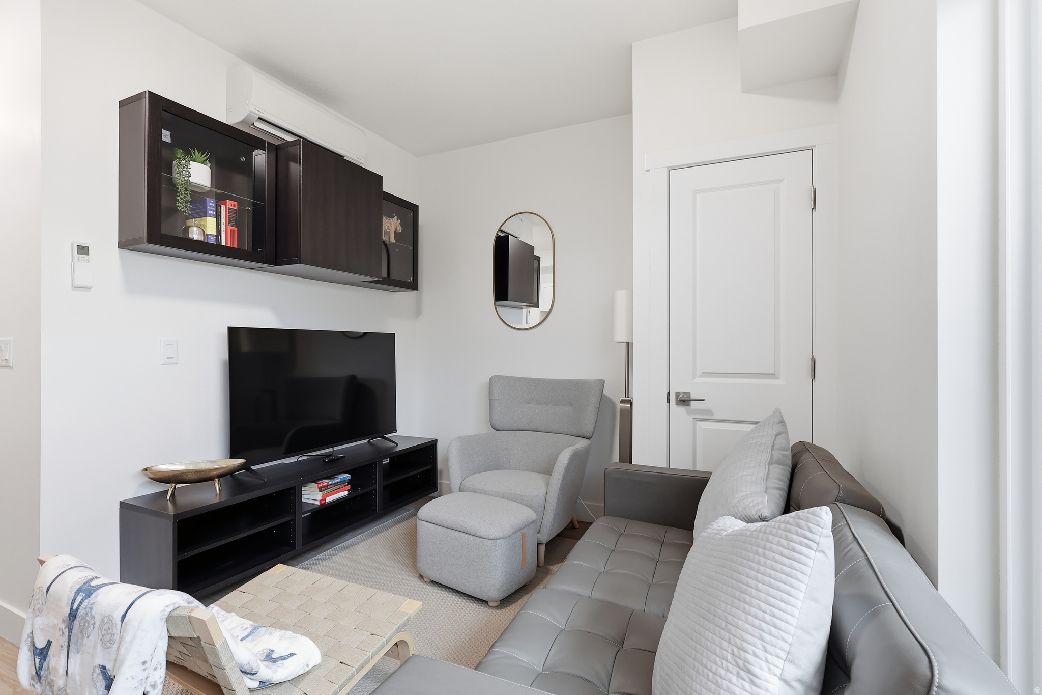 FALCON RIDGE CONDOMINIUMS - Residential