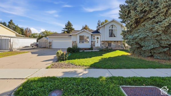 102 E 1150 N, LAYTON, UT 84041 - Image a131f4cdf9dccd06b5559f9e9a4be794/2931132829