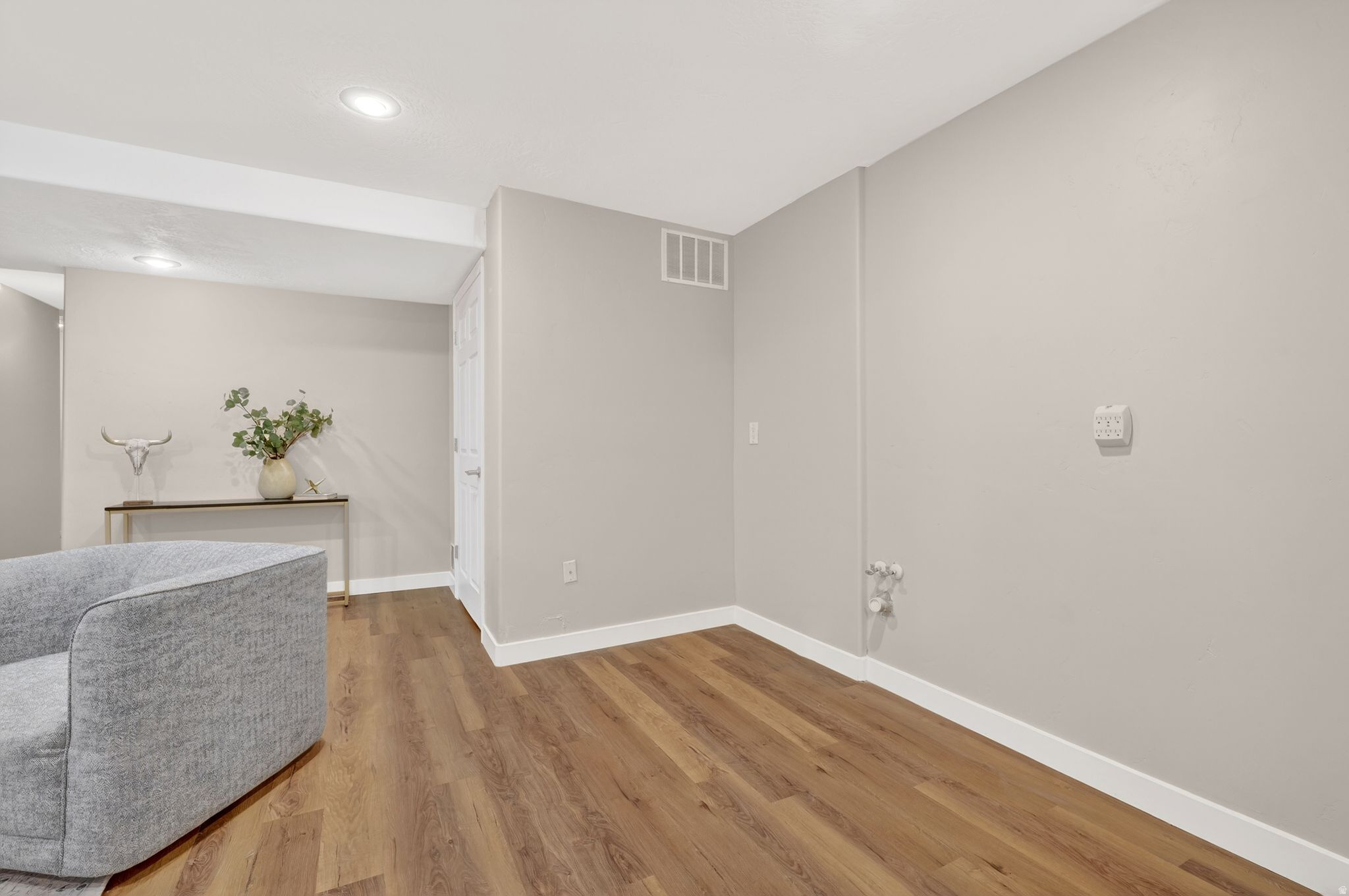 ROYCROFT TOWNHOMES - Residential Income