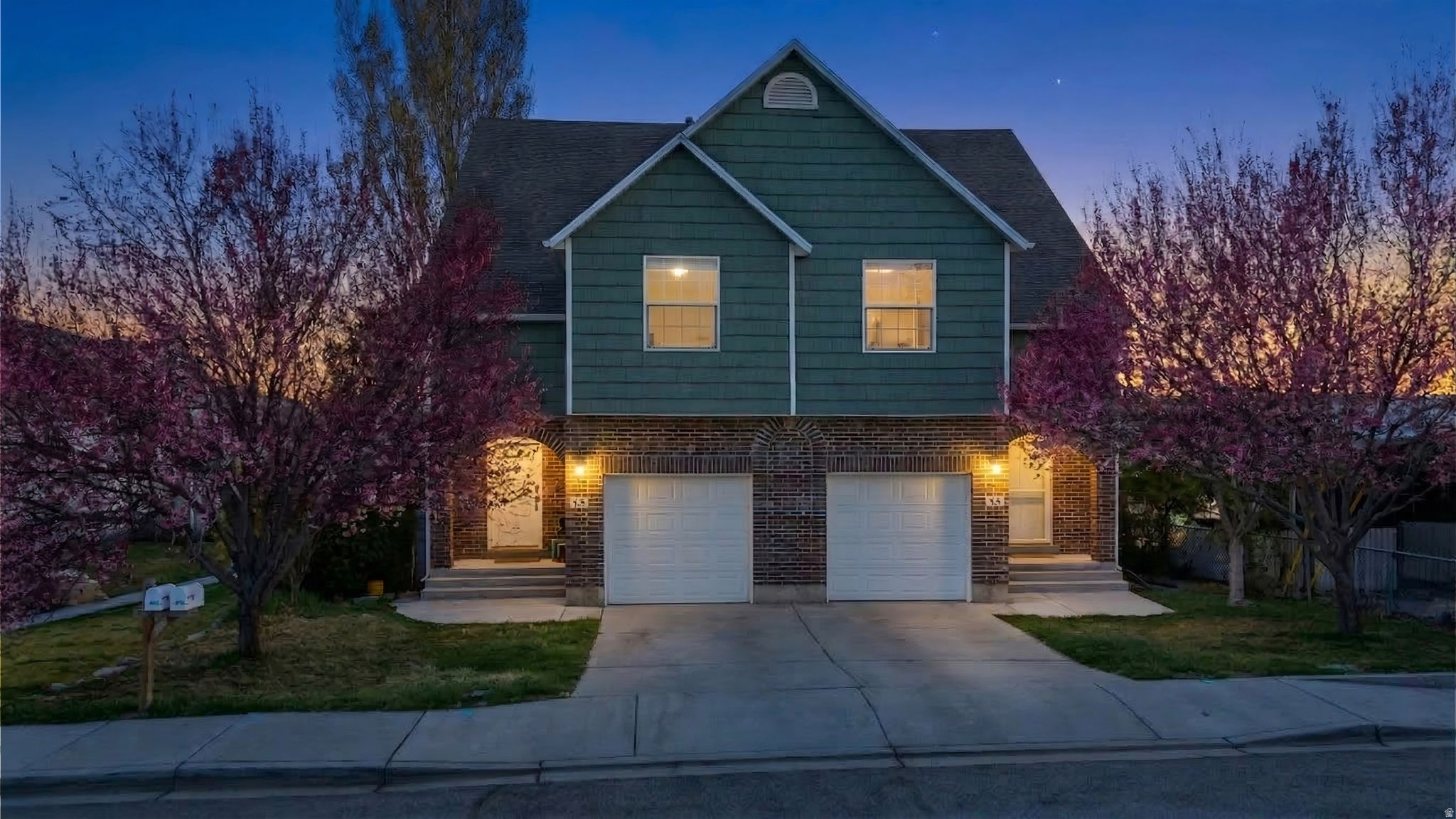 ROYCROFT TOWNHOMES - Residential Income