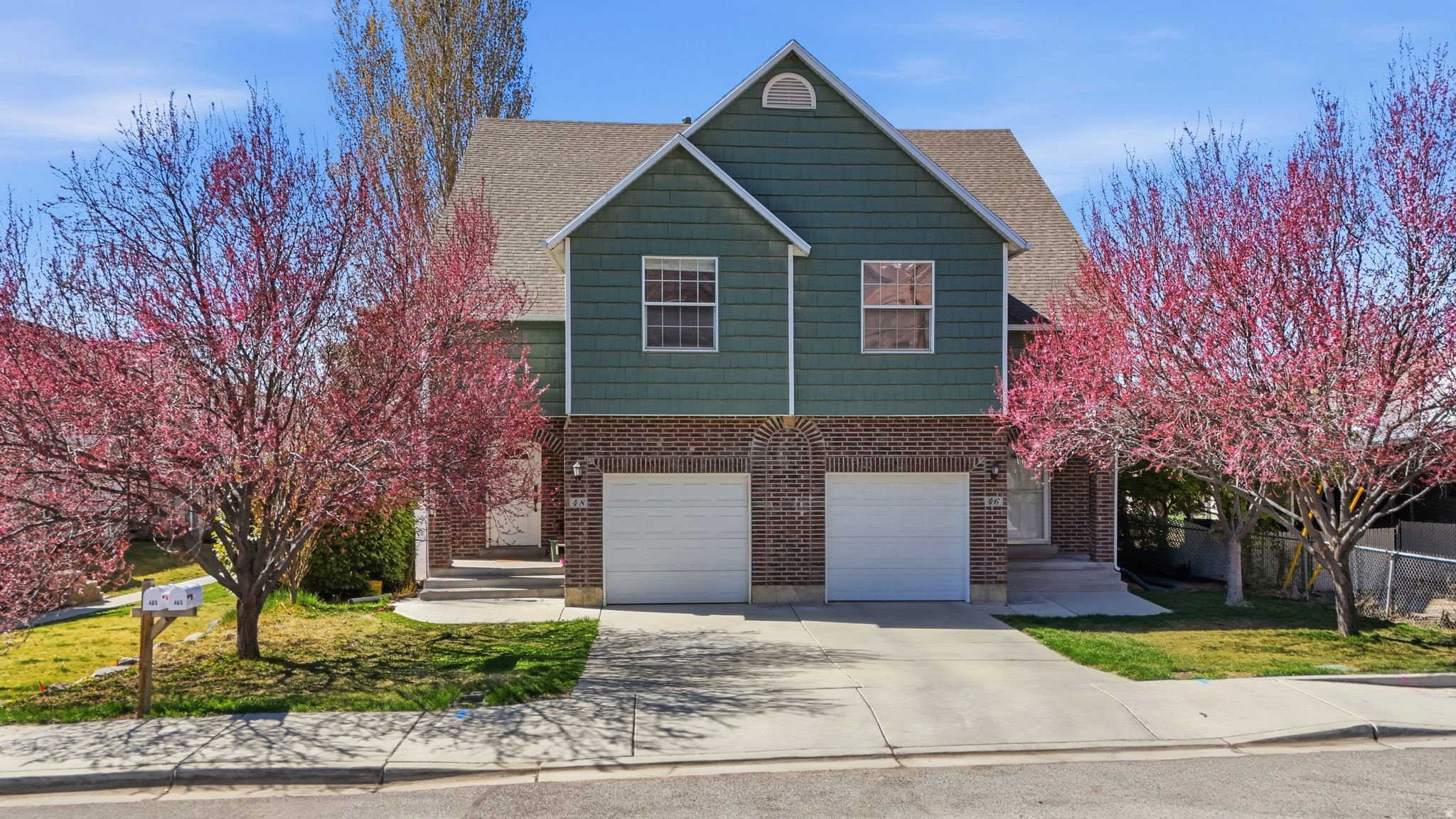 ROYCROFT TOWNHOMES - Residential Income