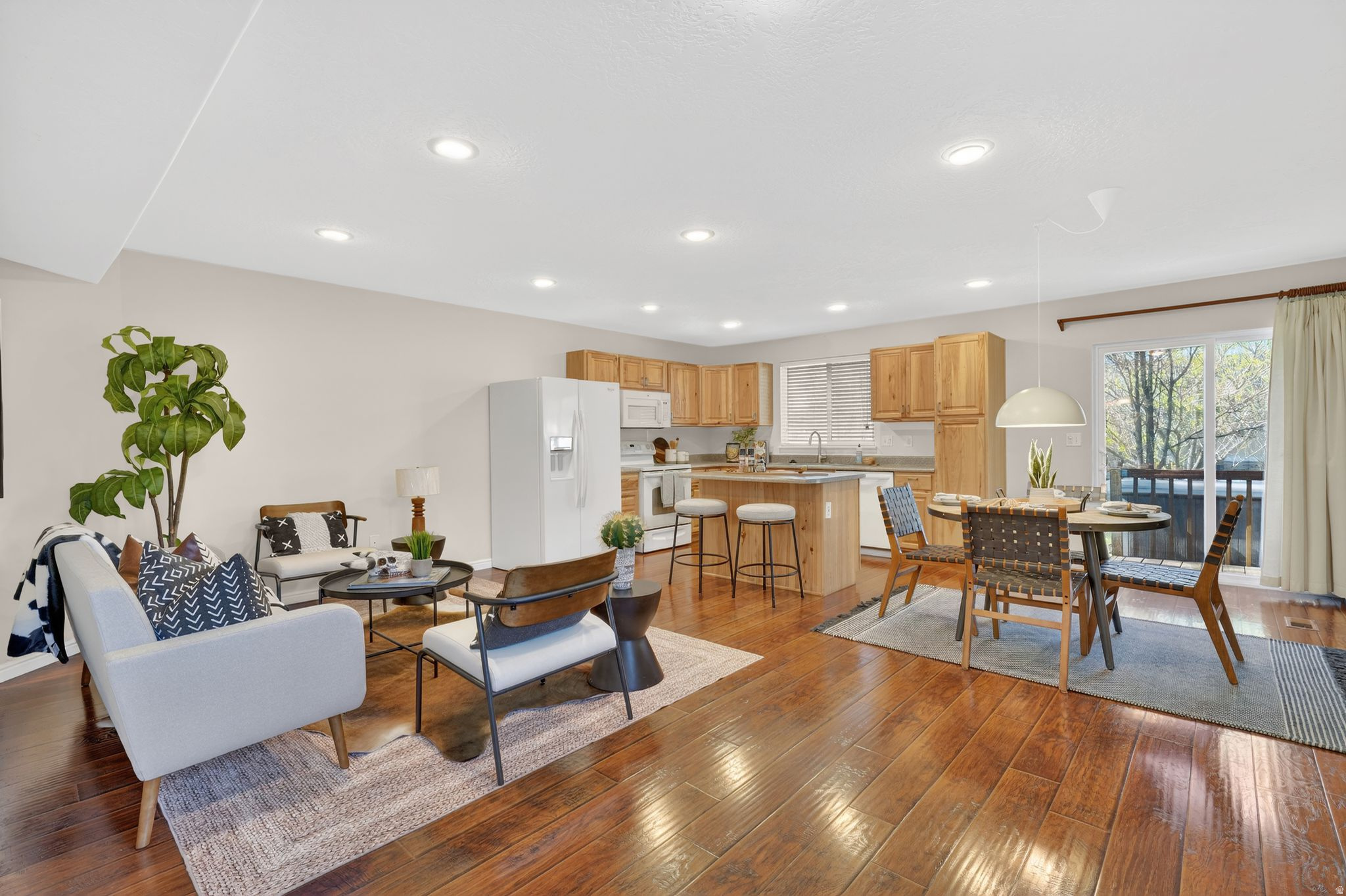 ROYCROFT TOWNHOMES - Residential Income