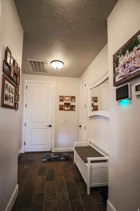 Tiny photo for 1228 E GORDON LN, Washington, UT 84780 (MLS # 2142362)