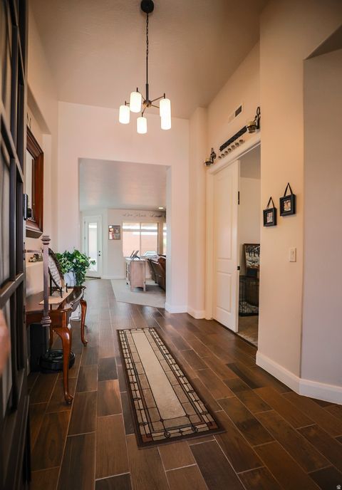 Tiny photo for 1228 E GORDON LN, Washington, UT 84780 (MLS # 2142362)