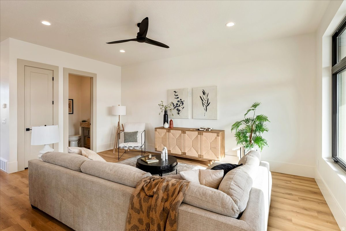 CENTER POINTE TOWNHOMES - Residential