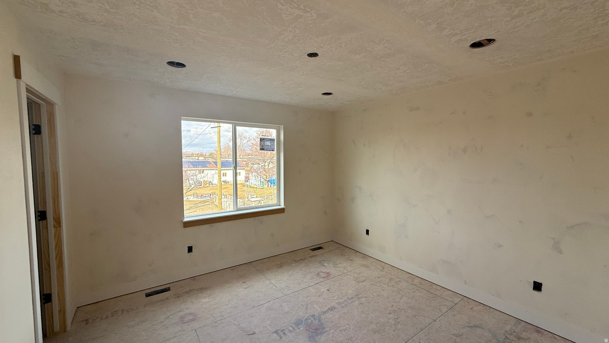 LLOYD ESTATES - Residential