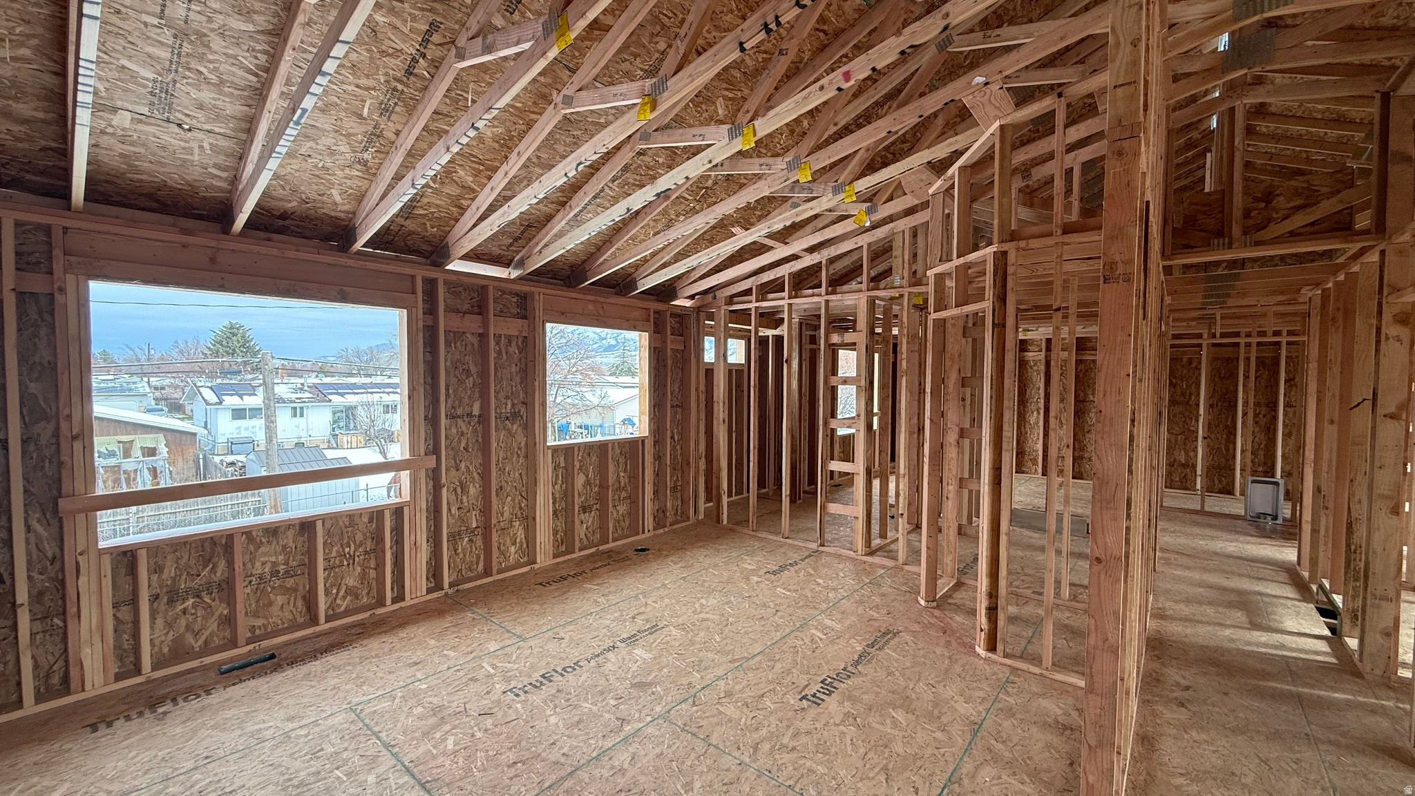 LLOYD ESTATES - Residential