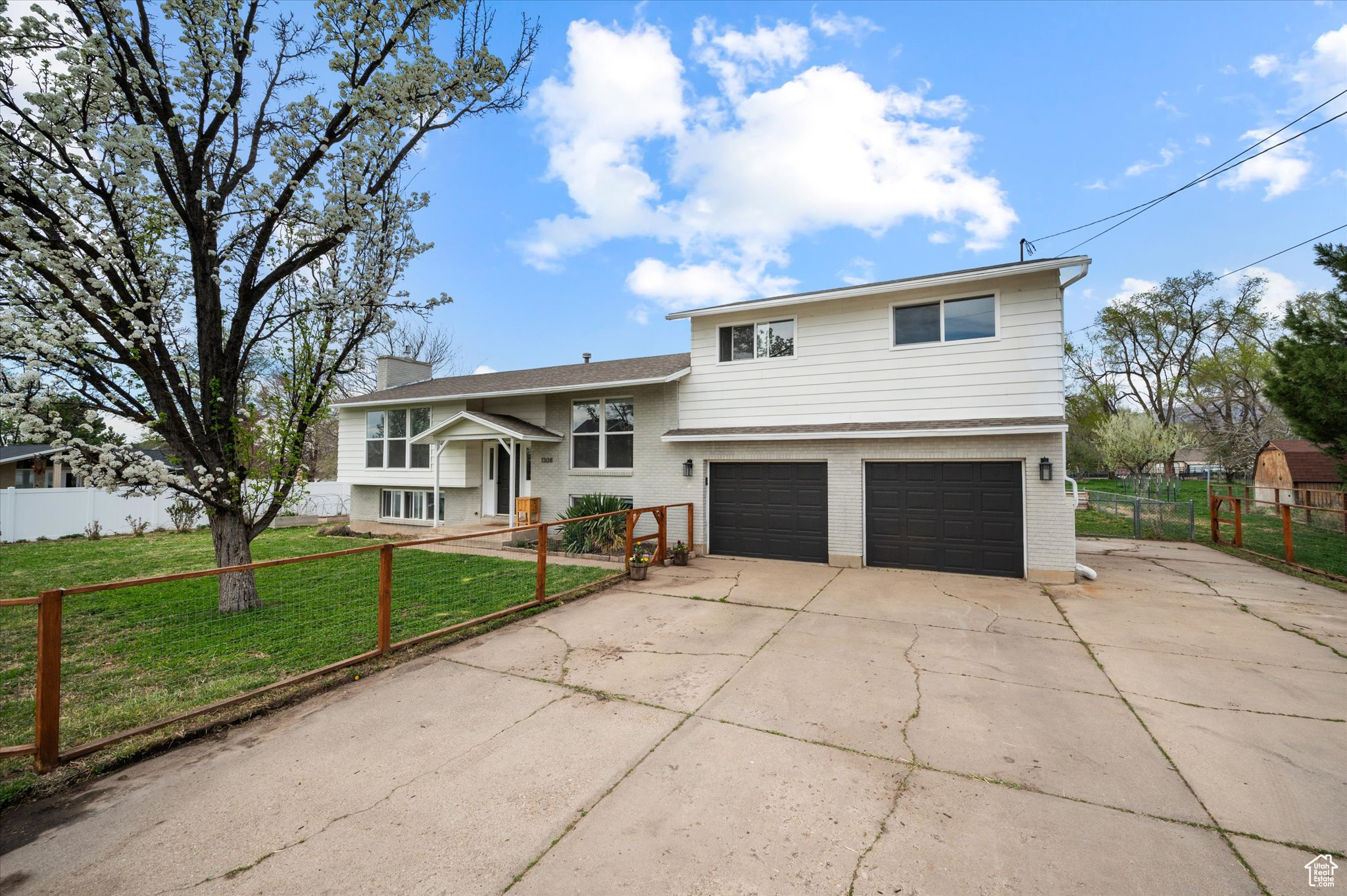 1308 Gilman Dr, Layton, Utah image 2