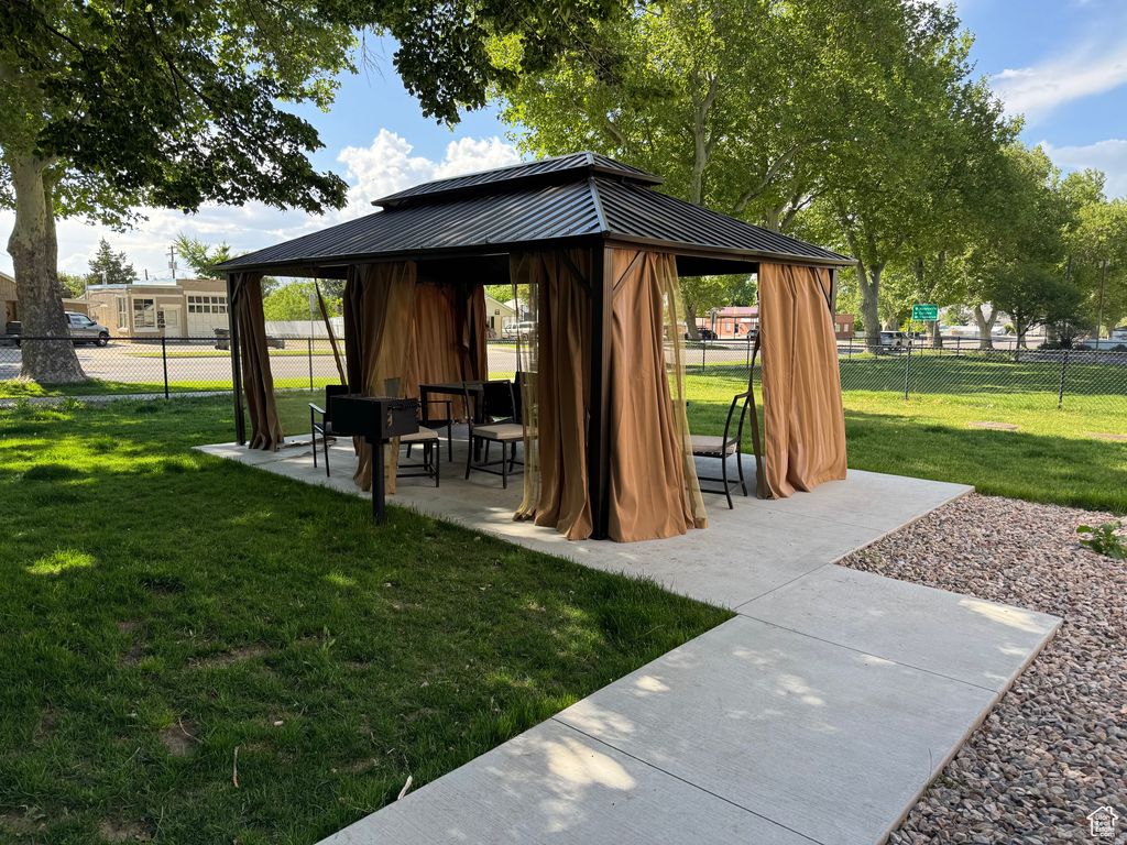 Photo of 760 N MAIN ST, Brigham City, UT 84302 (MLS # 2152226)