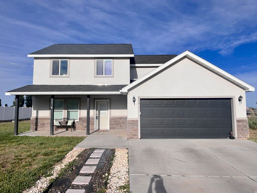 Photo of 914 N 240 W, Blanding, UT 84511 (MLS # 2159156)