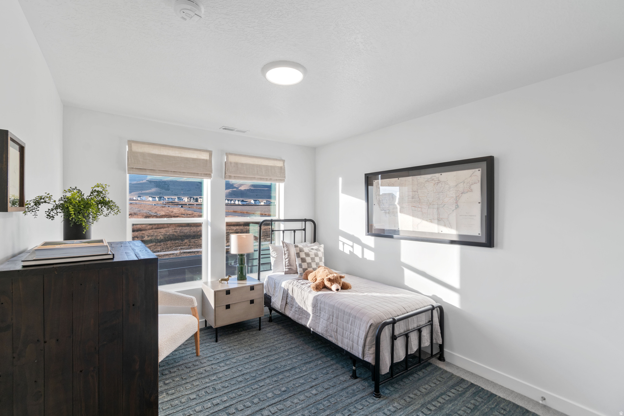 BEACON POINTE - Residential