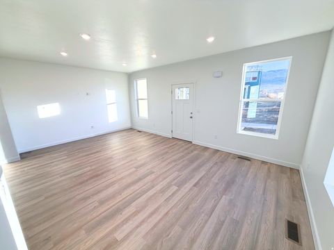 Tiny photo for 871 S MATHILDA DR, Saratoga Springs, UT 84045 (MLS # 2132234)