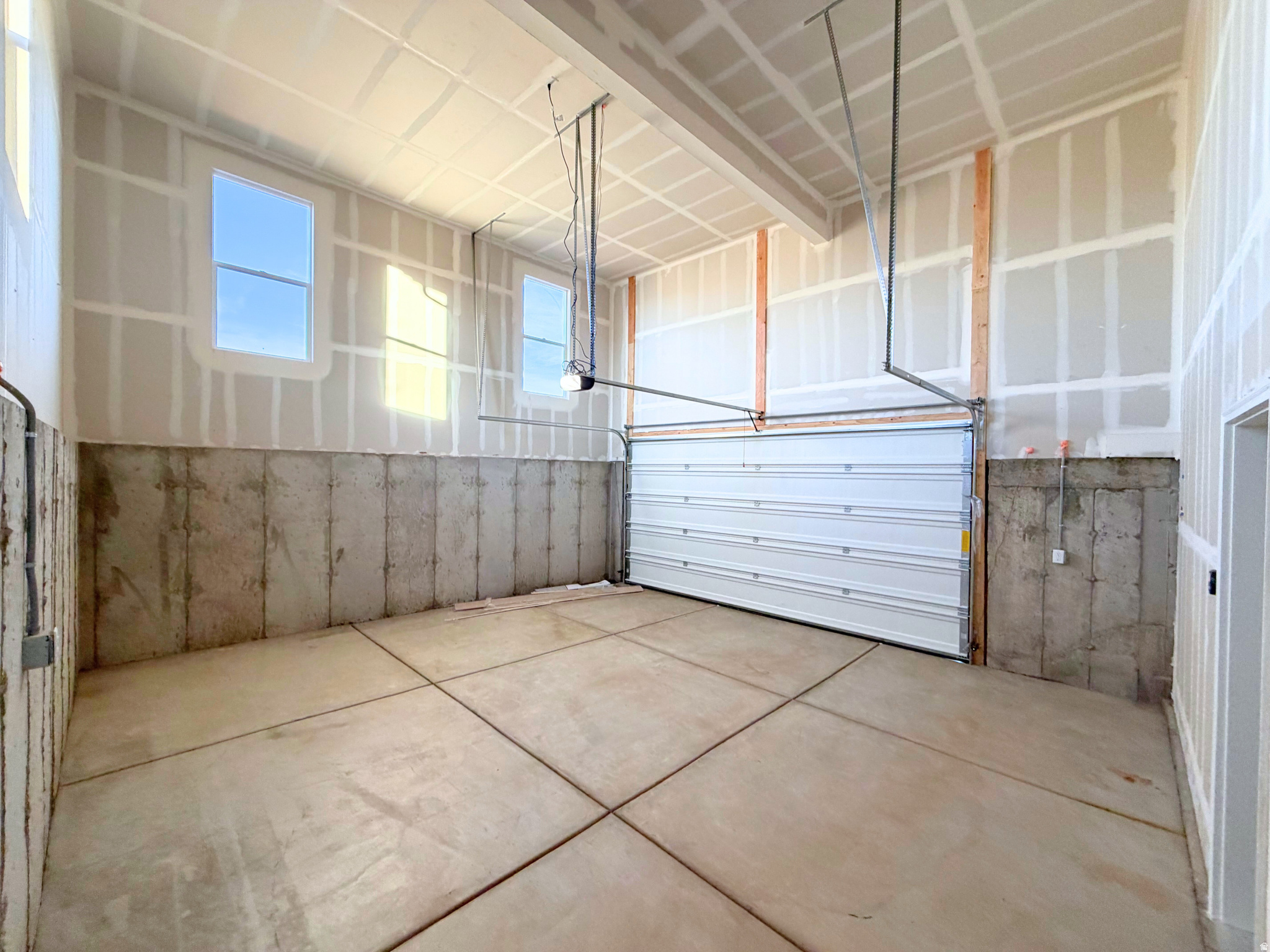 BEACON POINTE - Residential