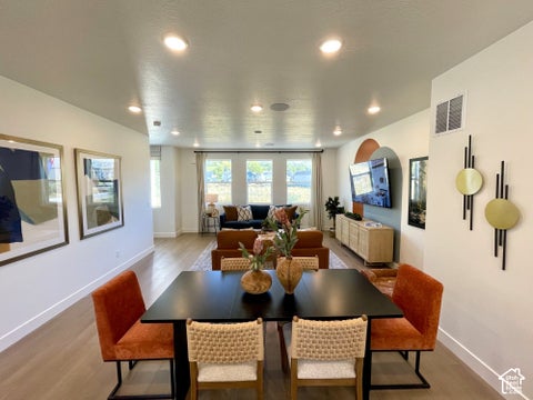 Photo of 980 N HAY LN W #44, Farmington, UT 84025 (MLS # 2183500)
