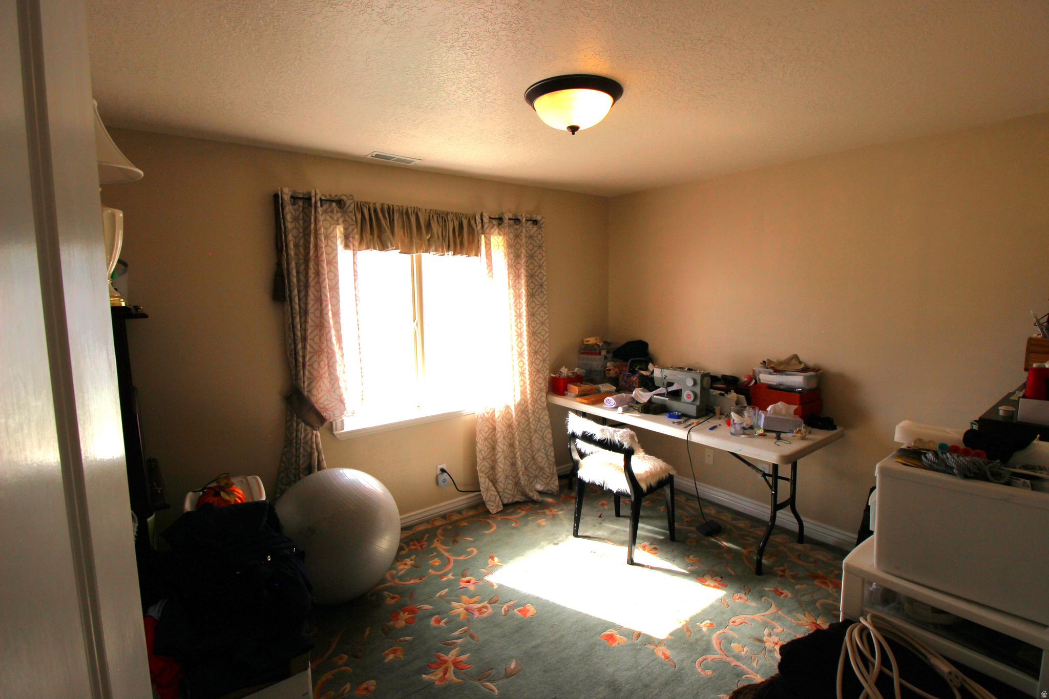 EAGLE'S LANDING - Residential