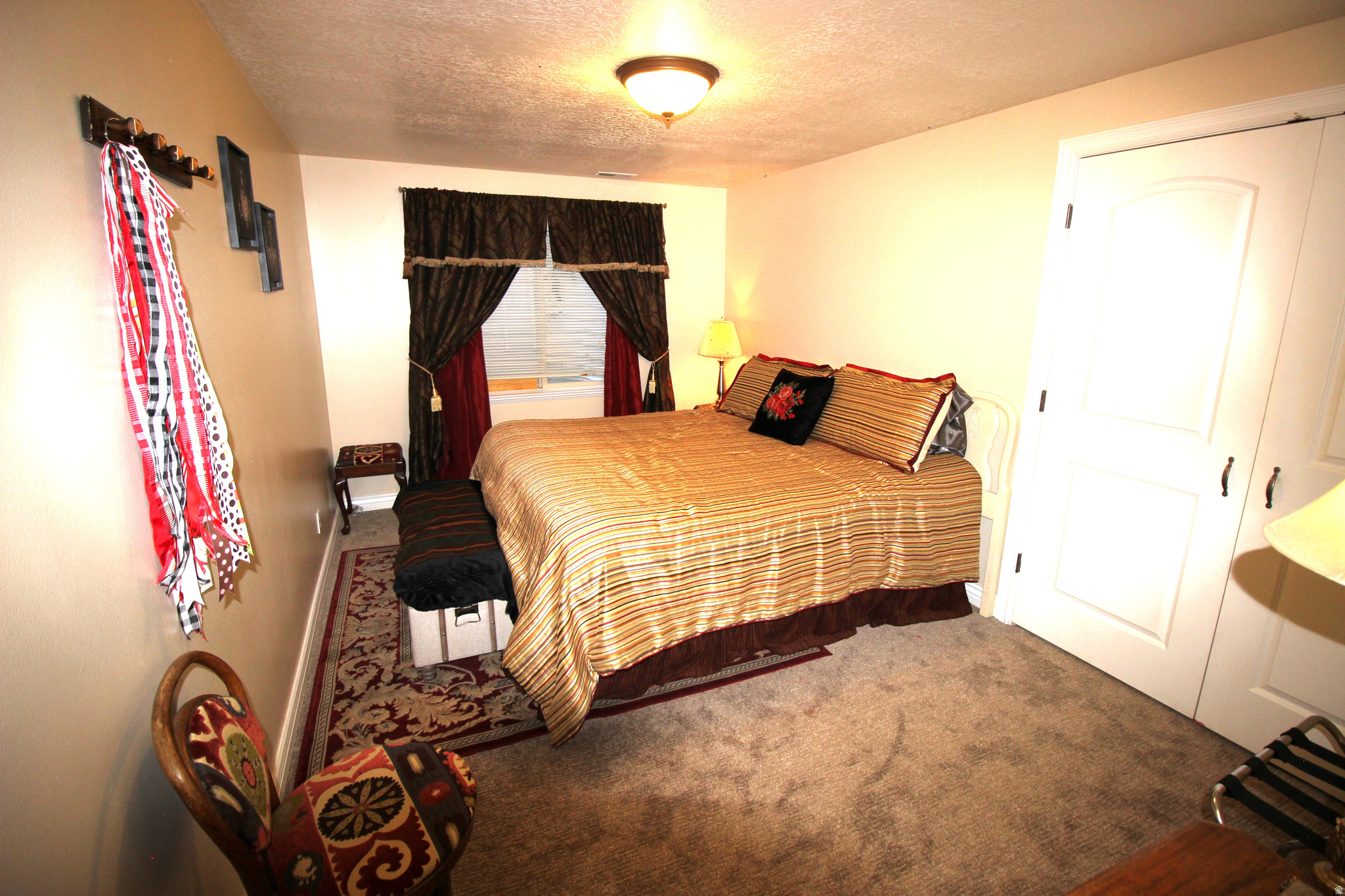 EAGLE'S LANDING - Residential