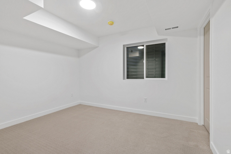 DAYBREAK - Residential Income