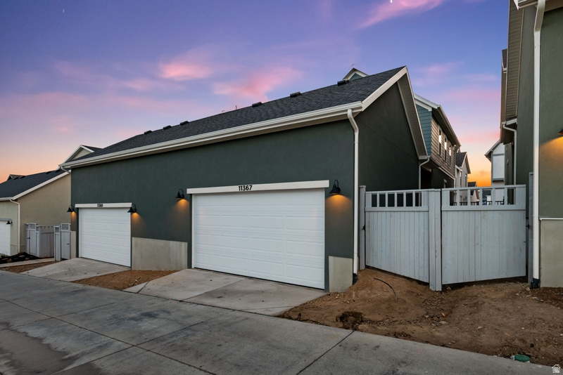 DAYBREAK - Residential Income