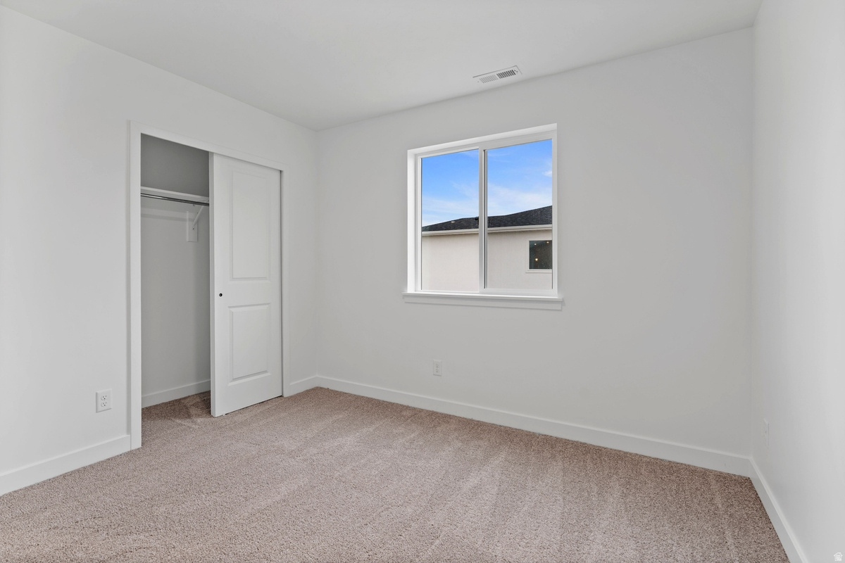 PONY EXPRESS ESTATES - Residential