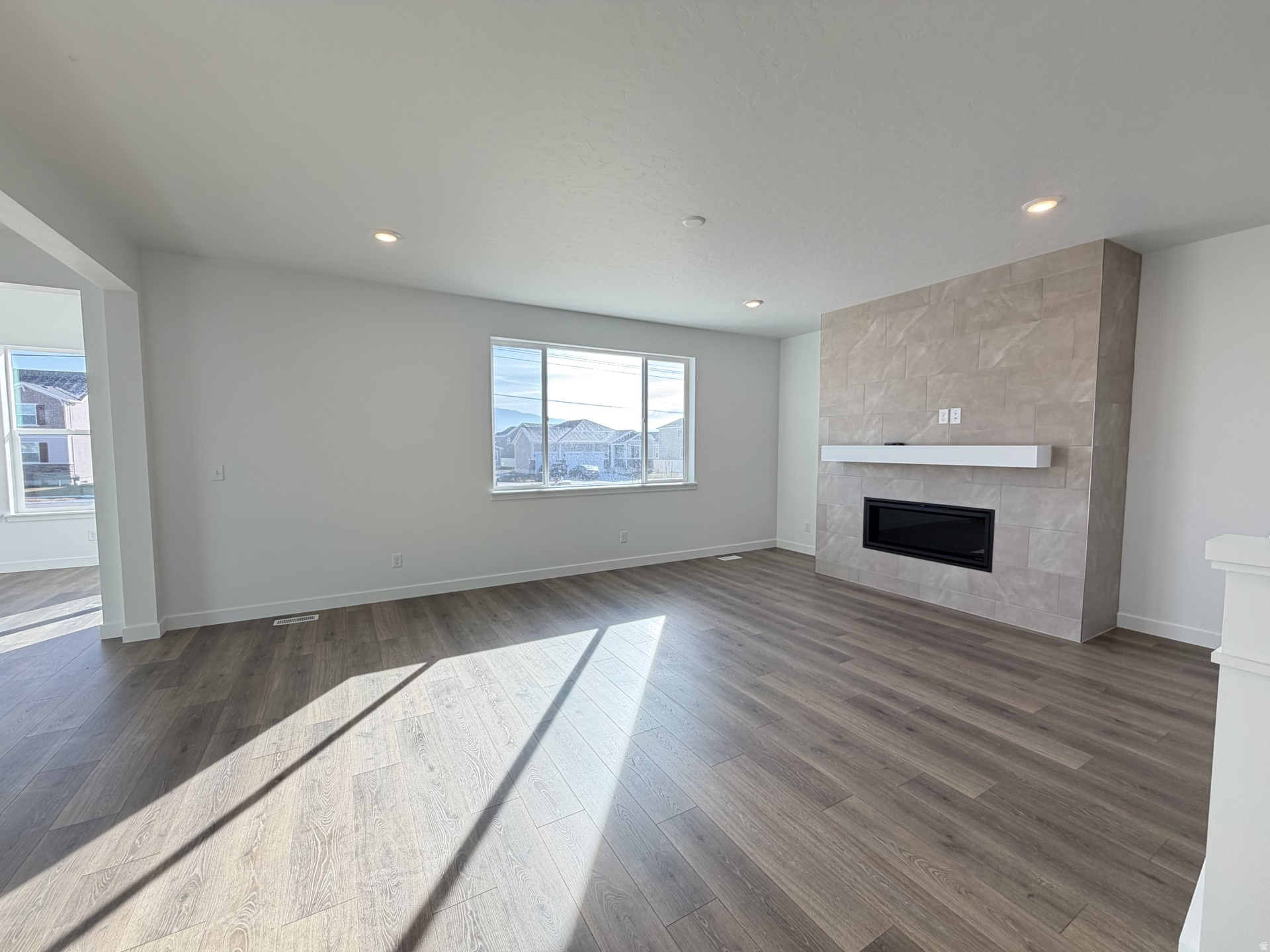 PONY EXPRESS ESTATES - Residential