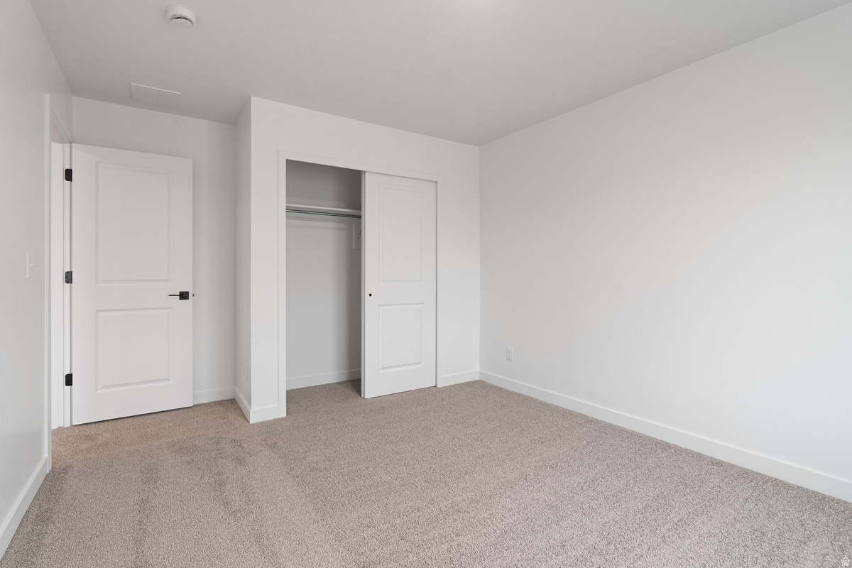 PONY EXPRESS ESTATES - Residential