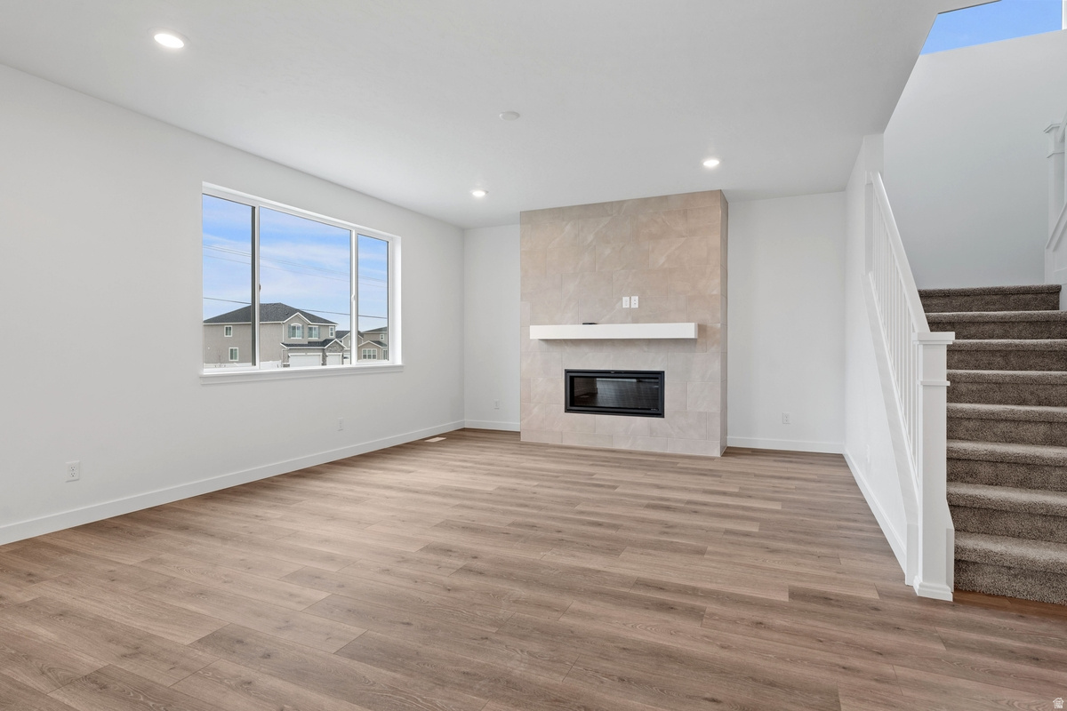 PONY EXPRESS ESTATES - Residential