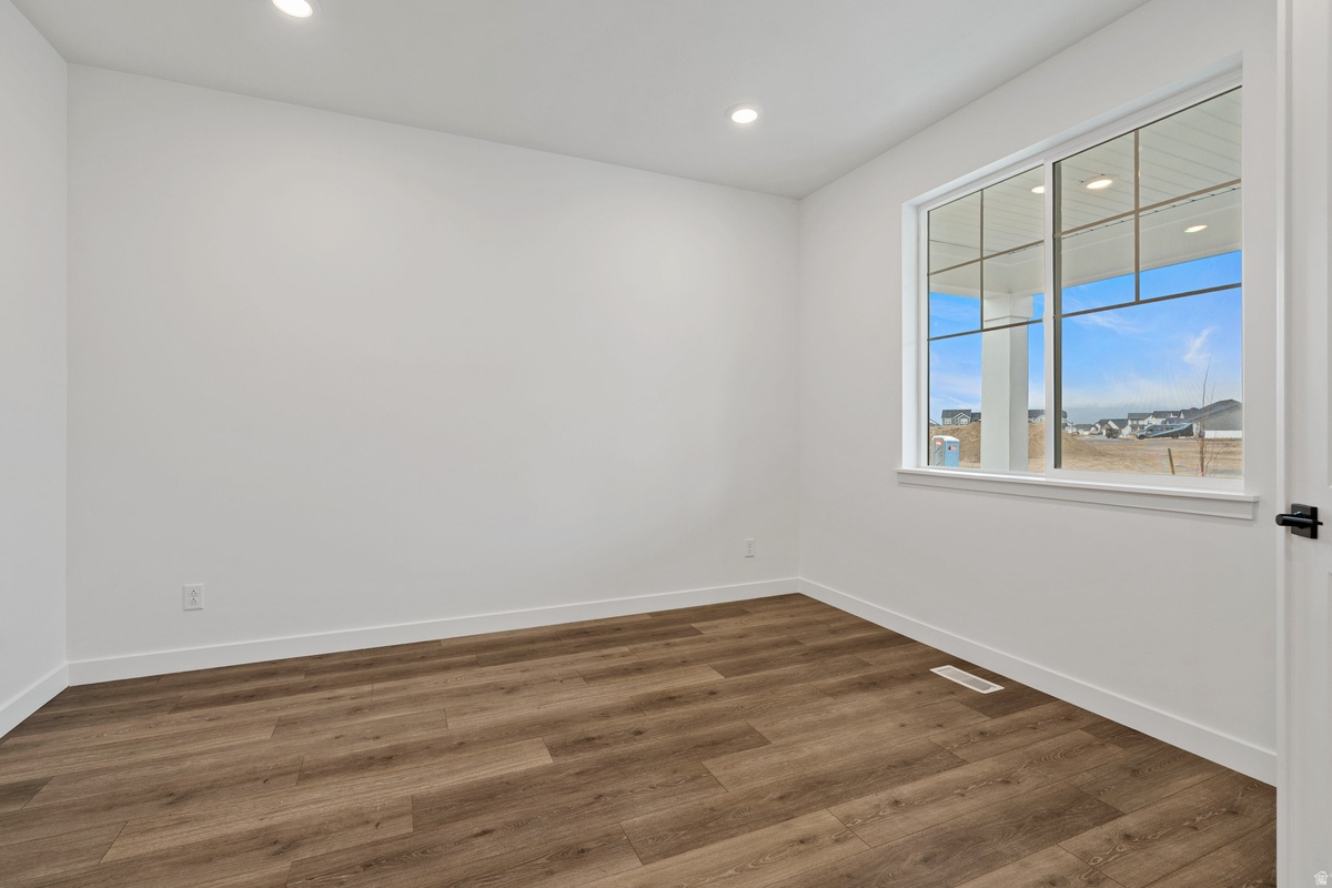 PONY EXPRESS ESTATES - Residential