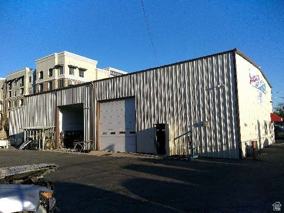 TATE - Commercial Sale