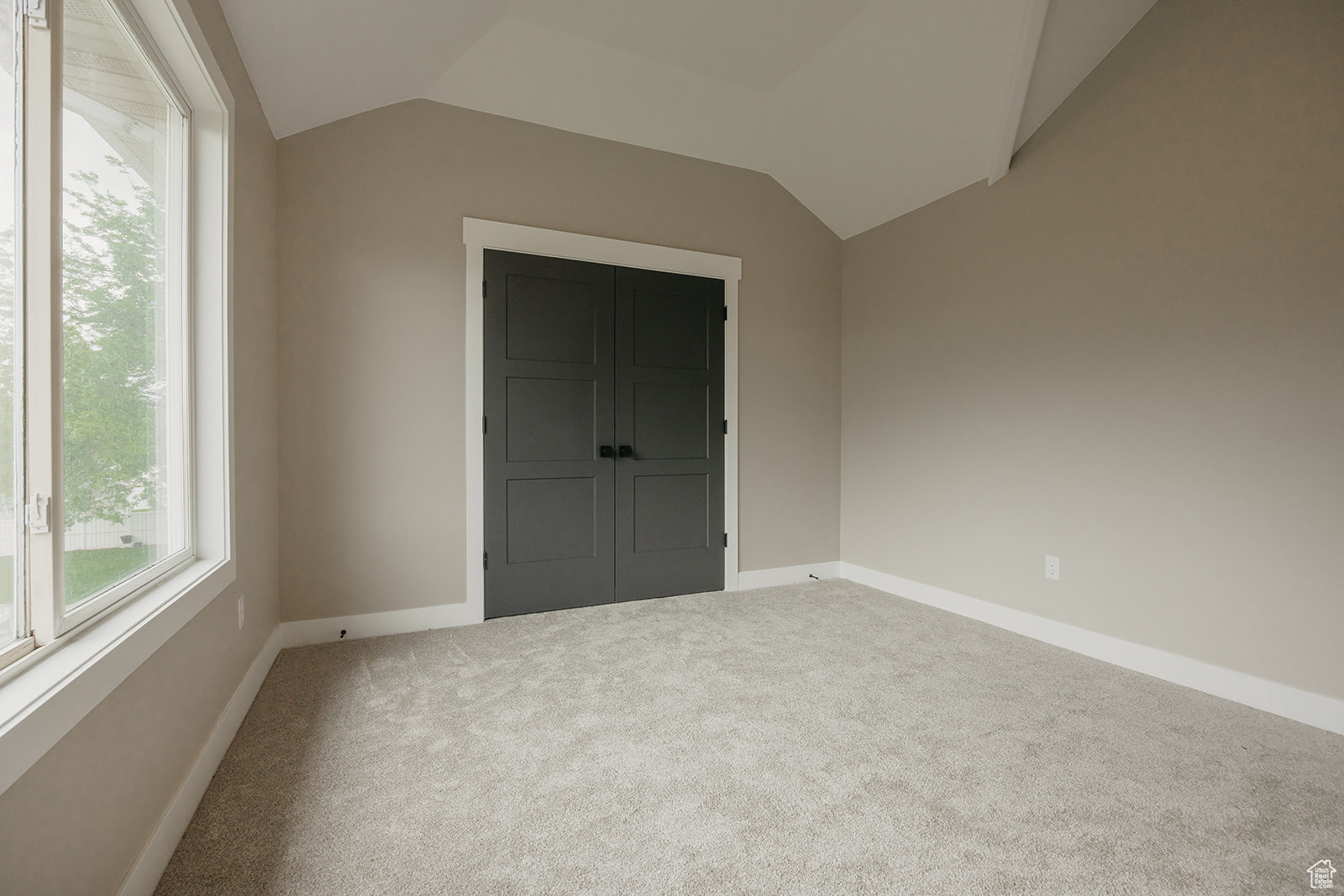 JORDAN MEADOW ESTATES - Residential