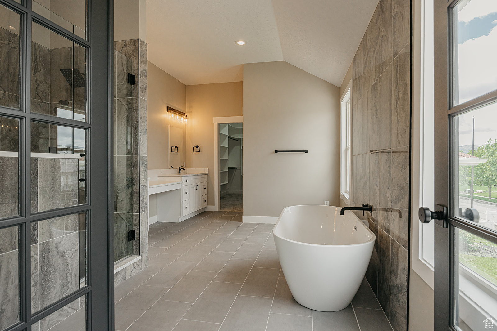 JORDAN MEADOW ESTATES - Residential