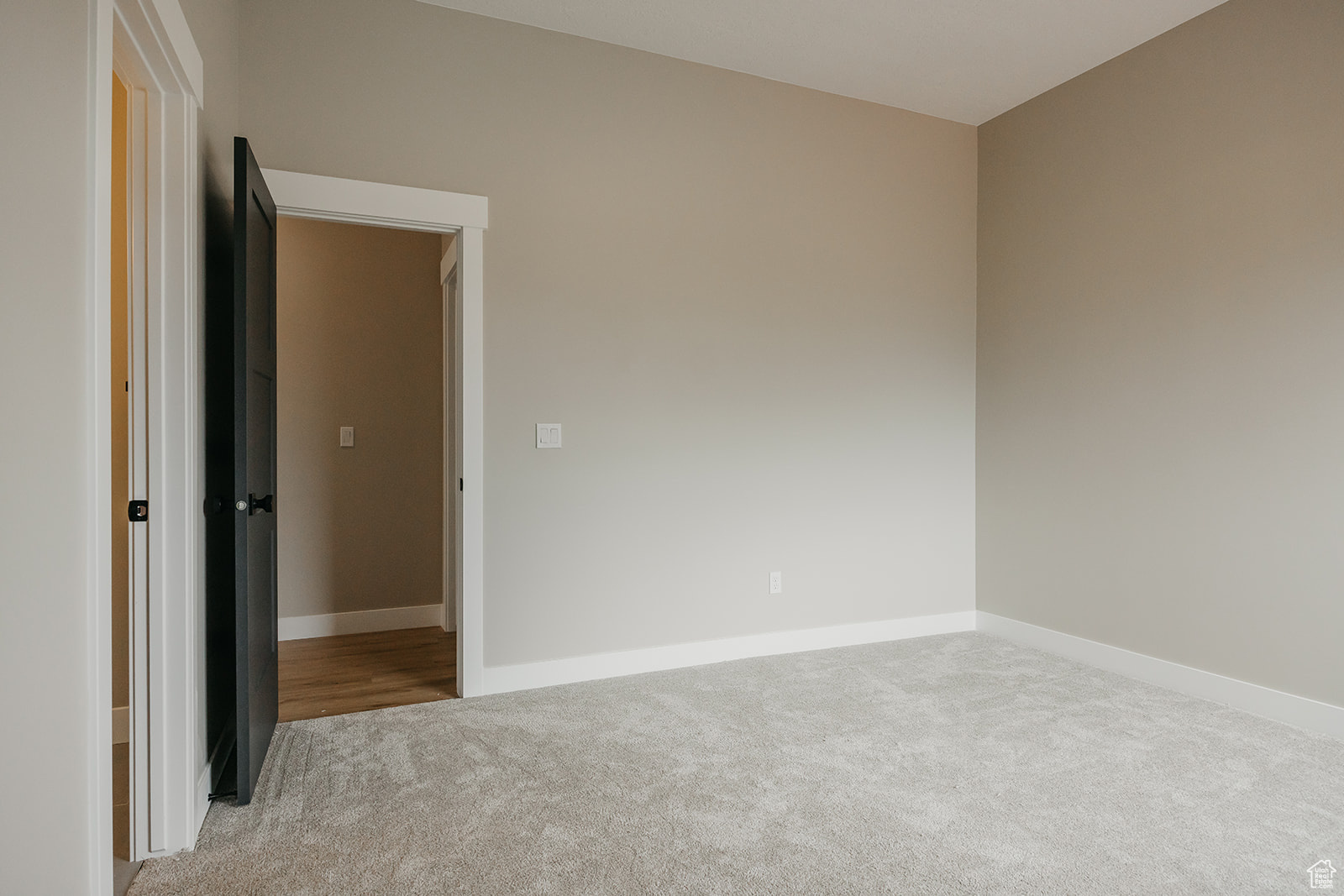 JORDAN MEADOW ESTATES - Residential