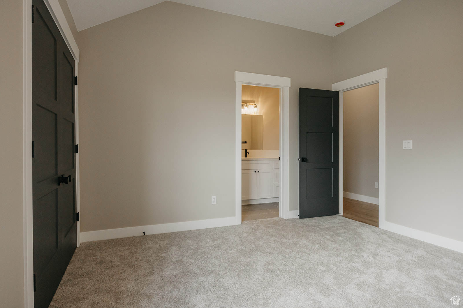 JORDAN MEADOW ESTATES - Residential