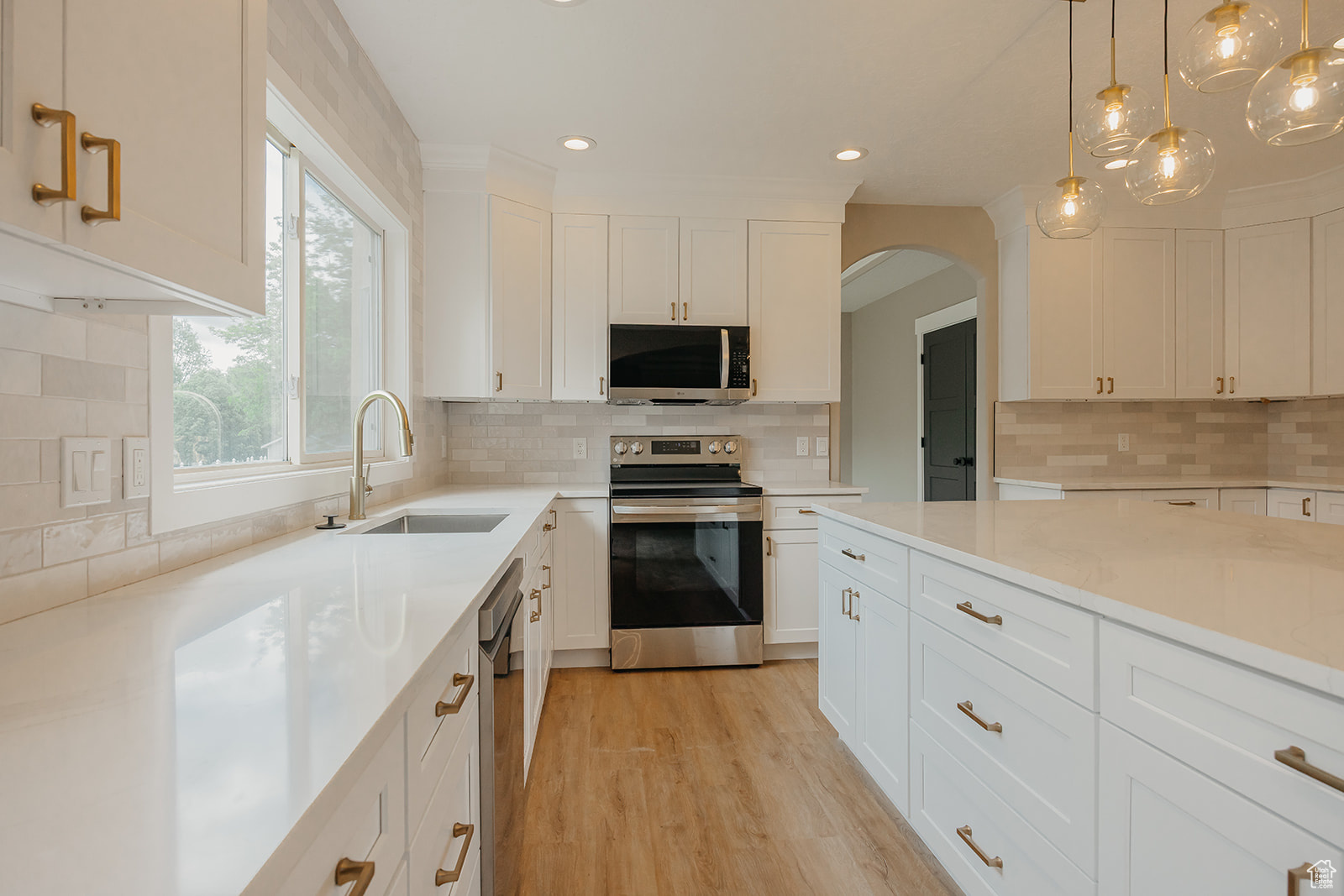 JORDAN MEADOW ESTATES - Residential
