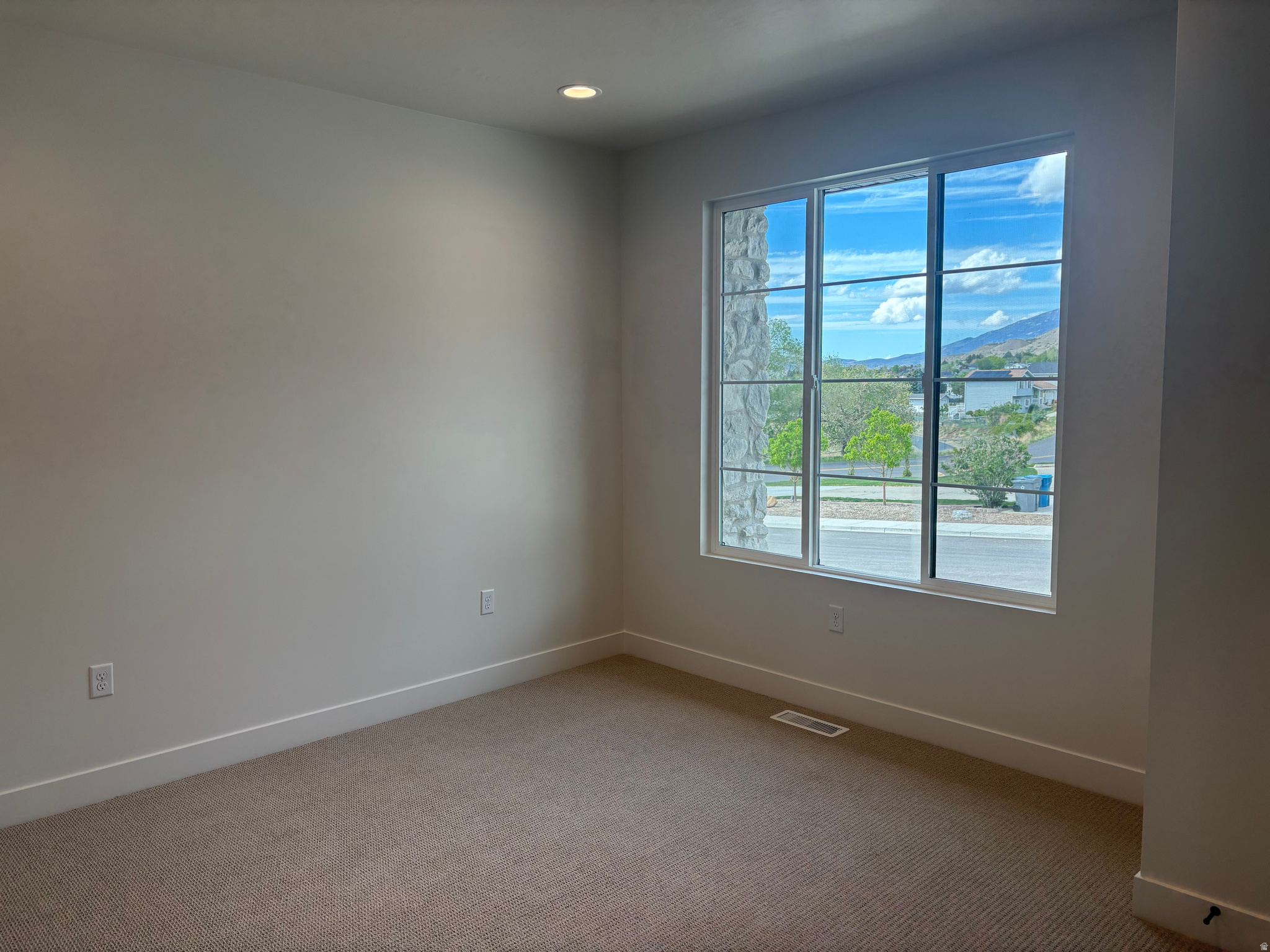 BLOSSOM HILL - Residential