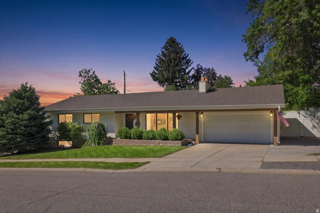 Photo of 3661 E SPRUCE DR, Salt Lake City, UT 84124 (MLS # 2183999)