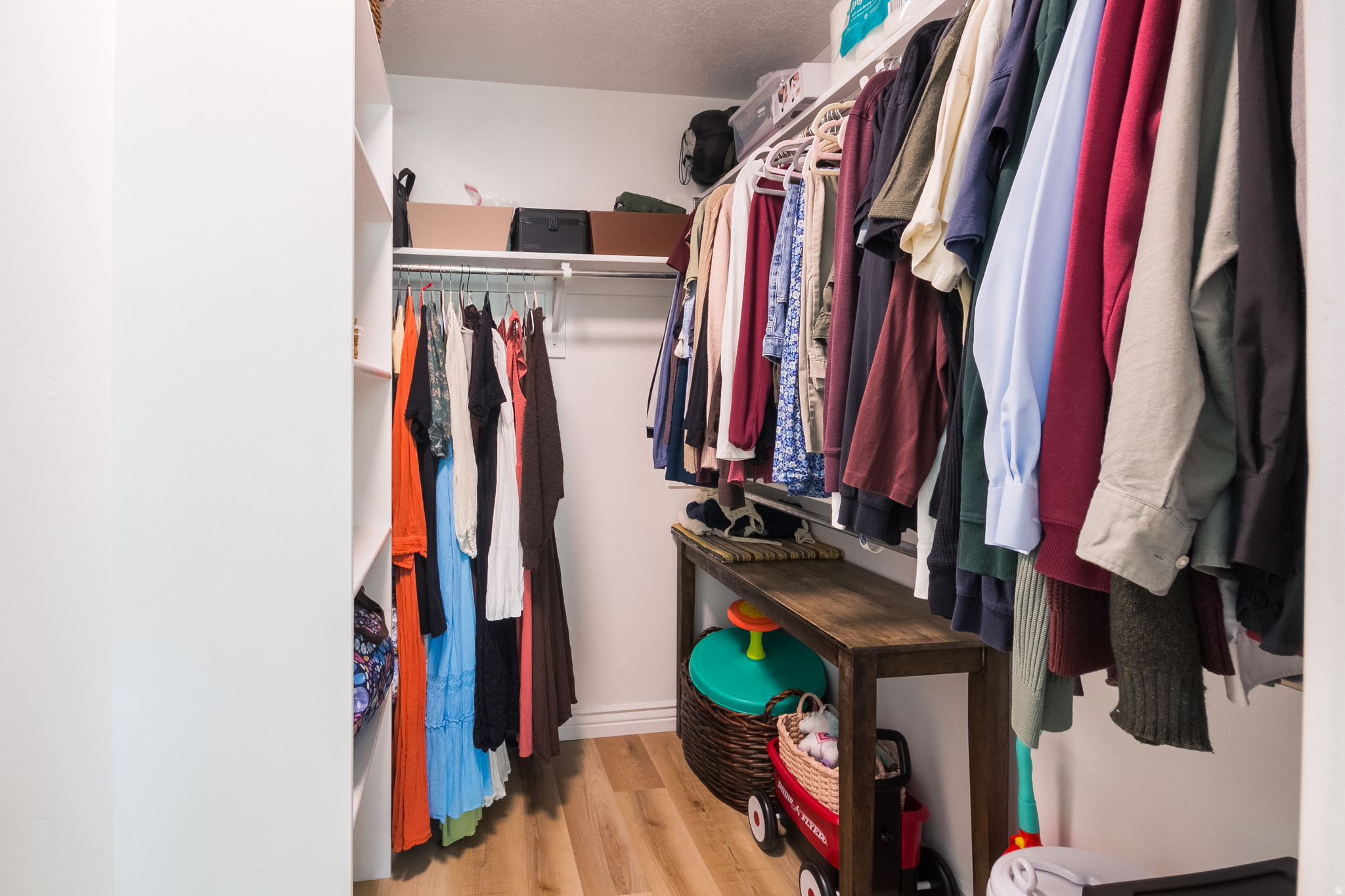 SILVER PINES CONDOMUNIUMS - Residential