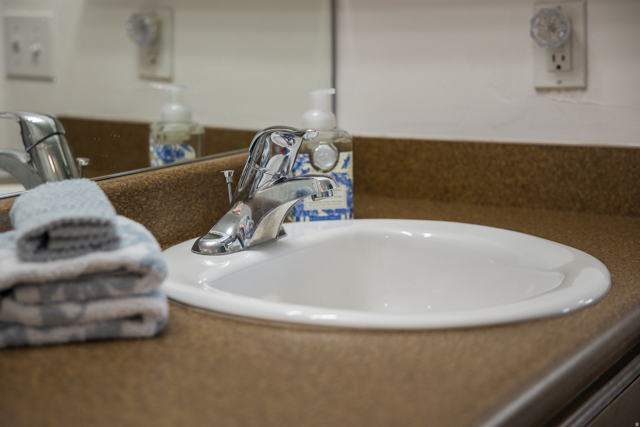 SILVER PINES CONDOMUNIUMS - Residential