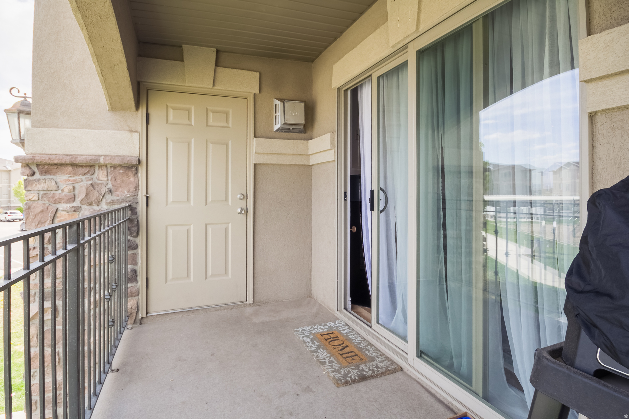 SILVER PINES CONDOMUNIUMS - Residential